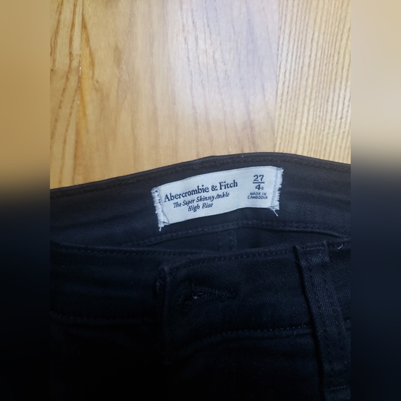 Abercrombie and Fitch super skinny ankle high rise size 27/4 black - Picture 3 of 4